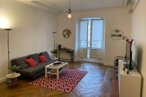 Appartement Hausmannien Allées Paul Riquet vue sur Theatre ·